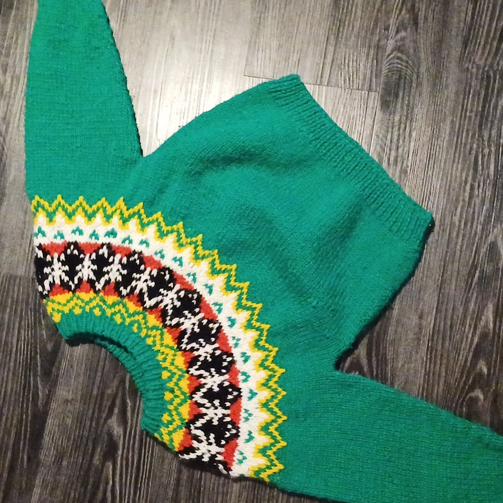 Neighborhood Kids Club Fair Isle sweater M 6 green acrylic